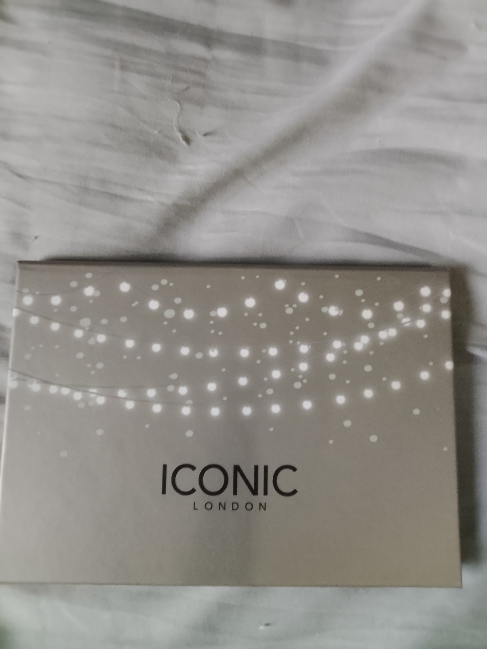 Bundle Of 50+ Makeup And Beauty Items - Picture 4 of 11